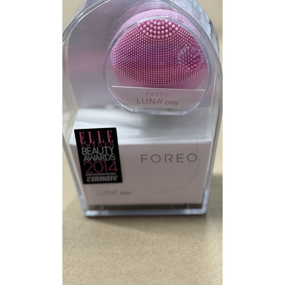 FOREO LUNA Play Mini Facial Cleansing Brush Pink Silicone‎ Waterproof